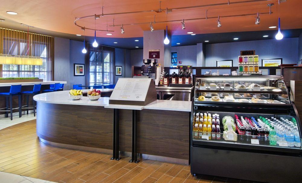 Courtyard By Marriott Chattanooga Downtown Екстер'єр фото