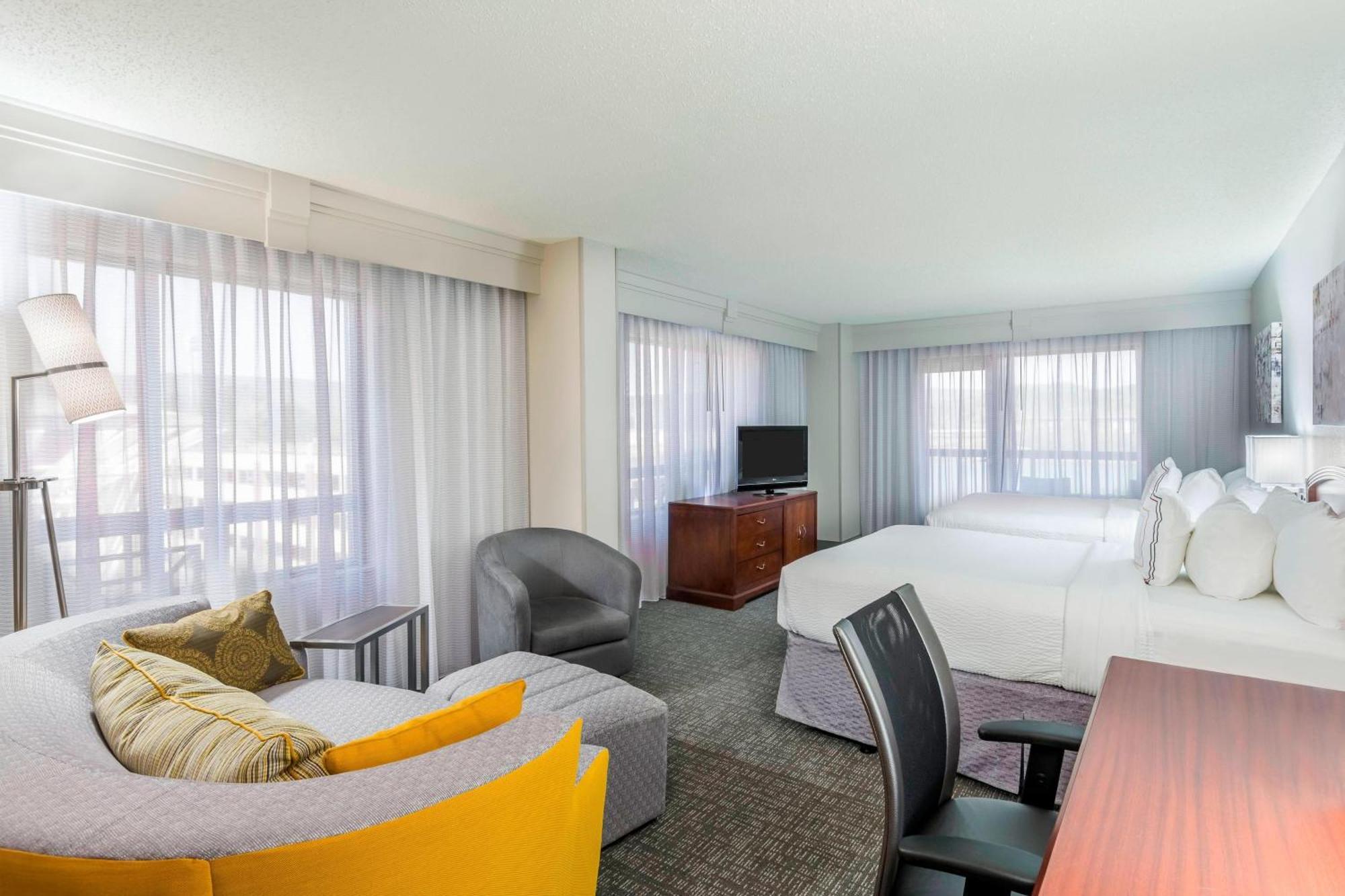 Courtyard By Marriott Chattanooga Downtown Екстер'єр фото