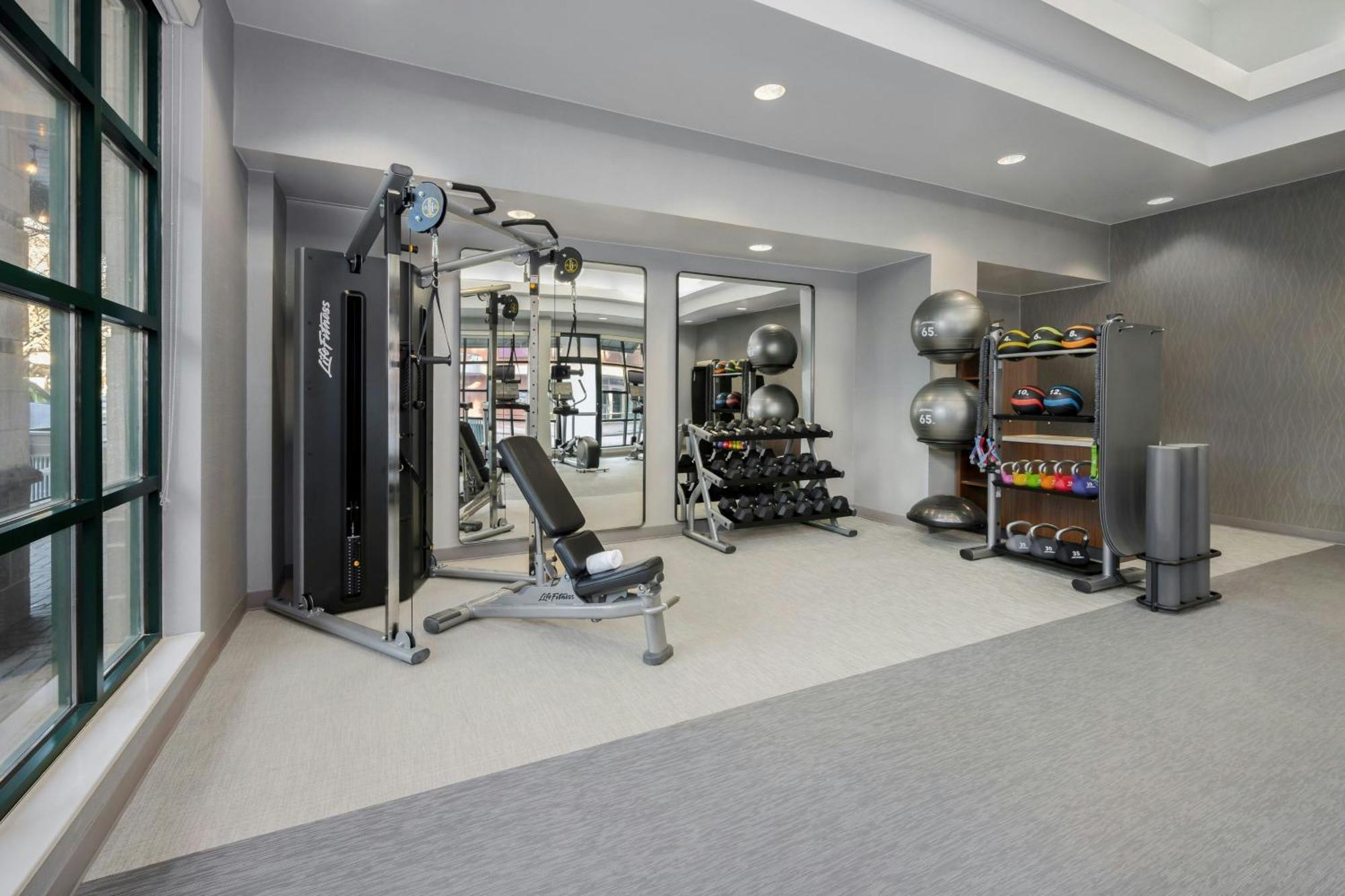 Courtyard By Marriott Chattanooga Downtown Екстер'єр фото
