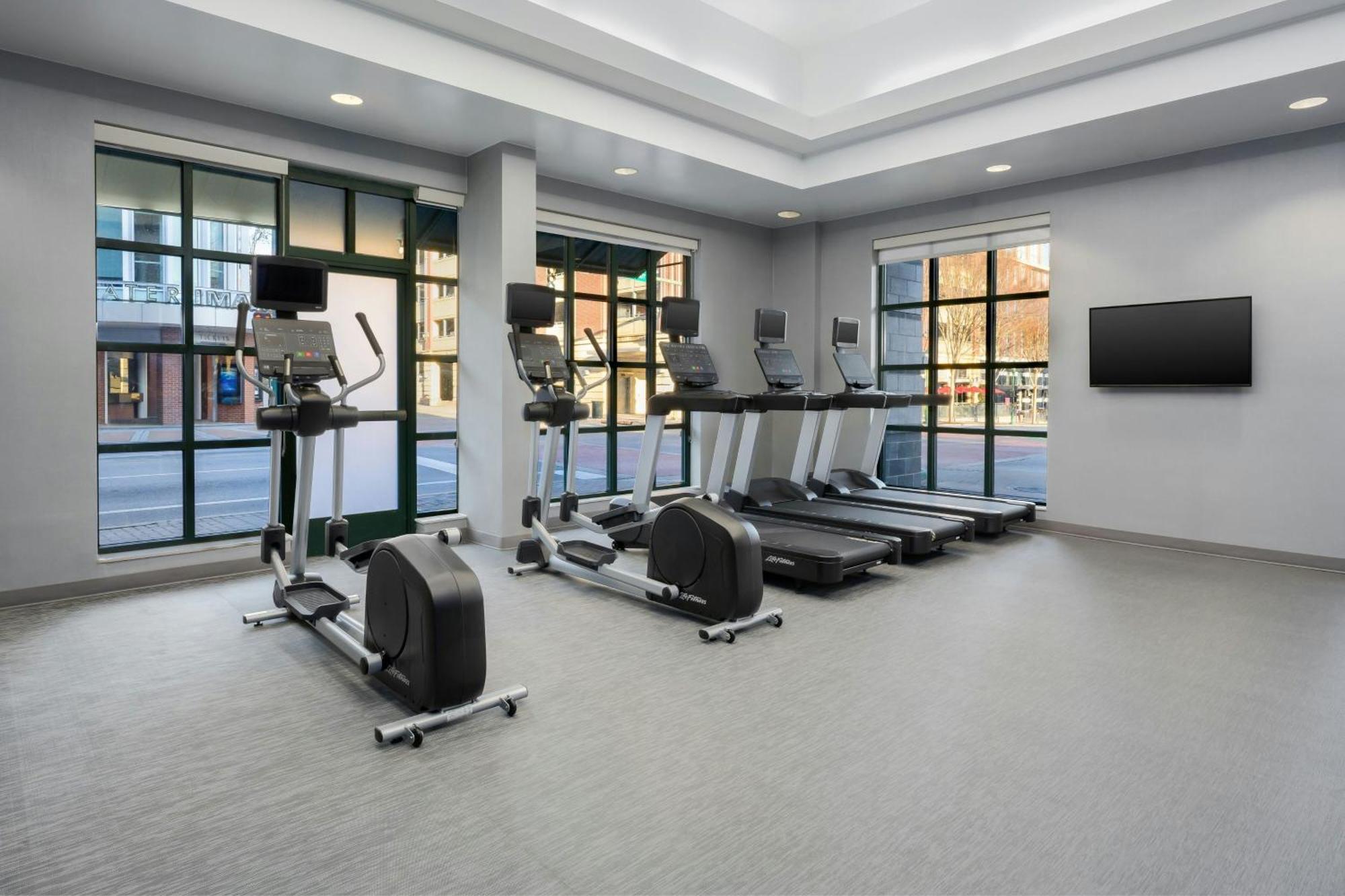 Courtyard By Marriott Chattanooga Downtown Екстер'єр фото