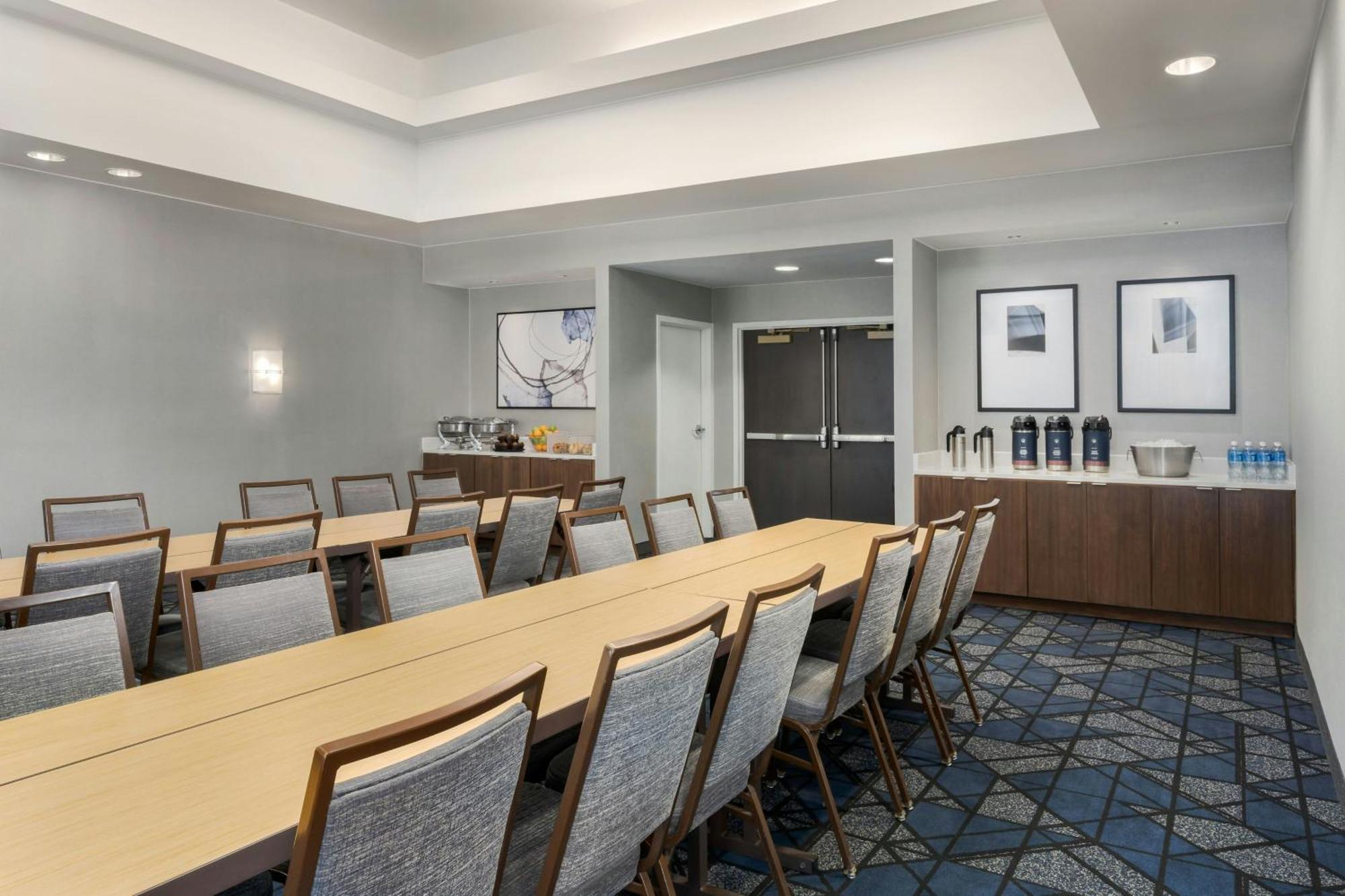 Courtyard By Marriott Chattanooga Downtown Екстер'єр фото
