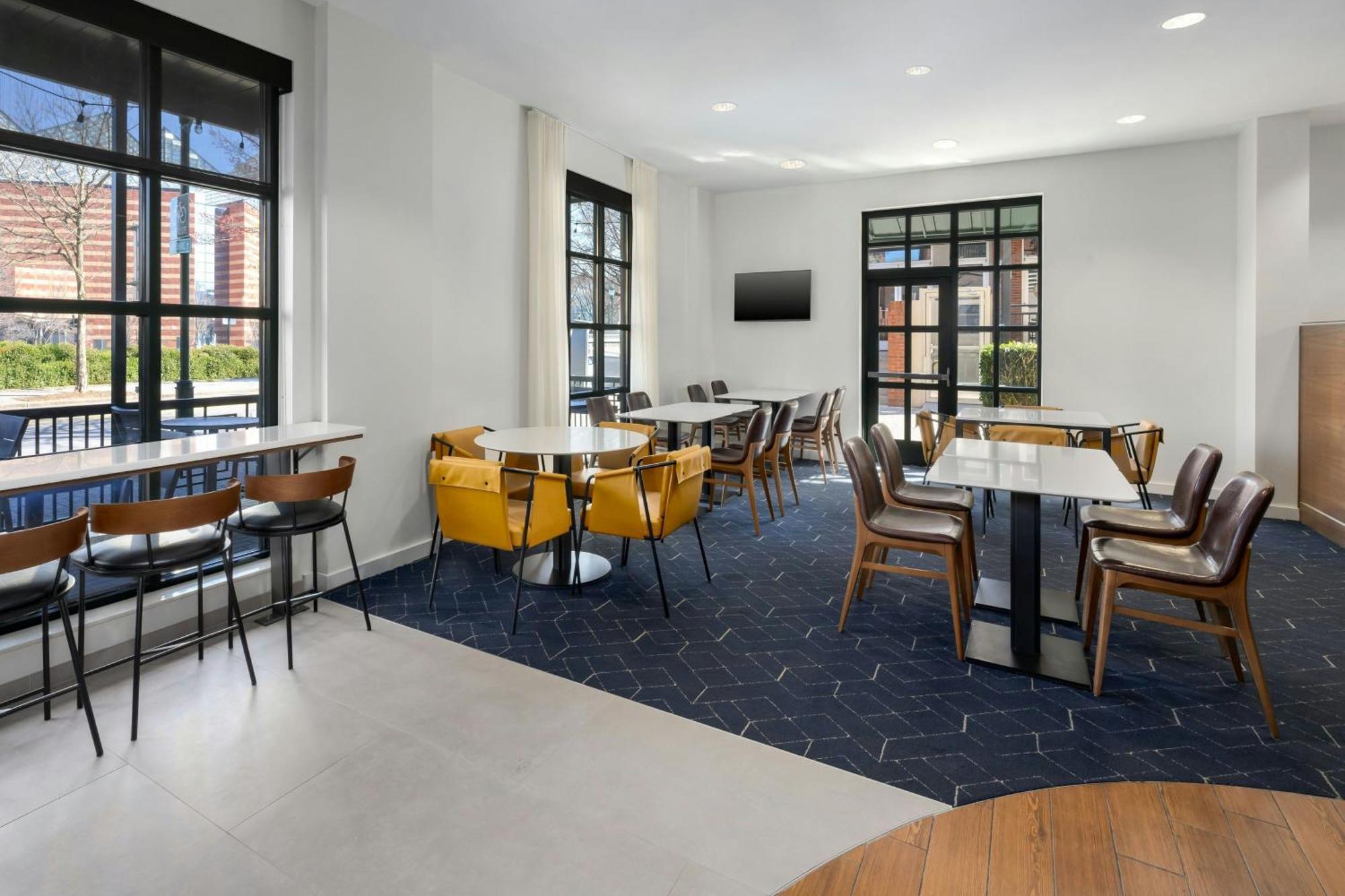 Courtyard By Marriott Chattanooga Downtown Екстер'єр фото