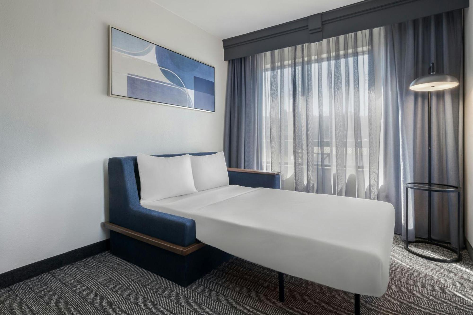 Courtyard By Marriott Chattanooga Downtown Екстер'єр фото